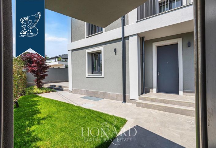 Image No.7-3 Bed Villa for sale