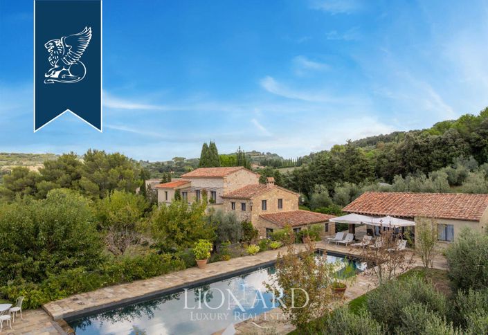 Image No.10-6 Bed Villa for sale