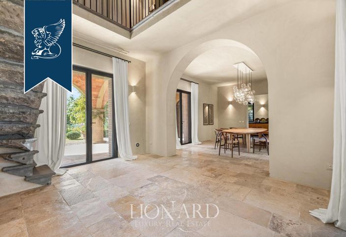 Image No.42-6 Bed Villa for sale