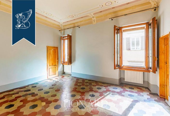 Image No.14-9 Bed Apartment for sale