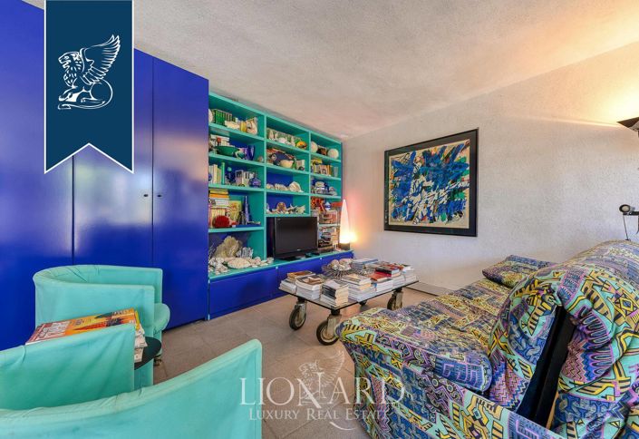 Image No.16-2 Bed Villa for sale