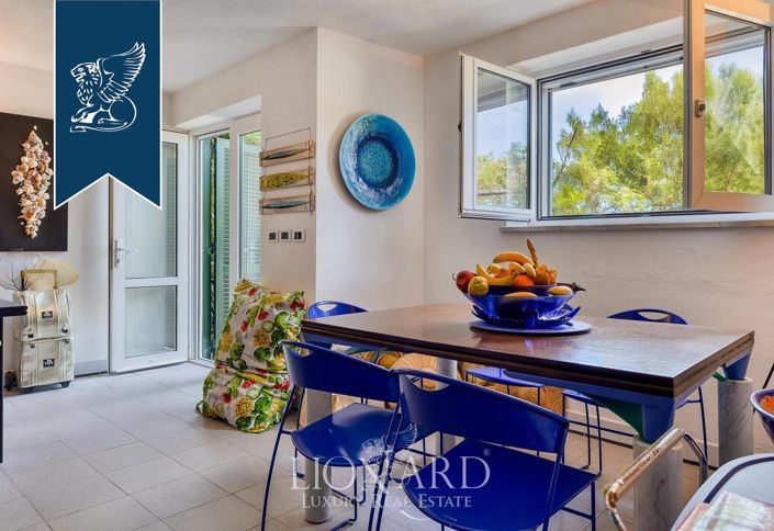 Image No.17-2 Bed Villa for sale