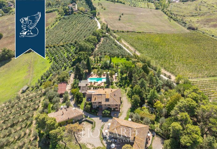 Image No.3-13 Bed Farmhouse for sale