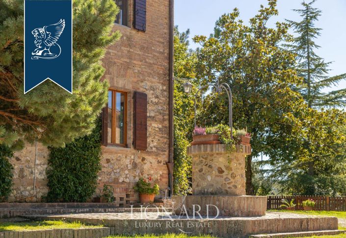 Image No.8-13 Bed Farmhouse for sale