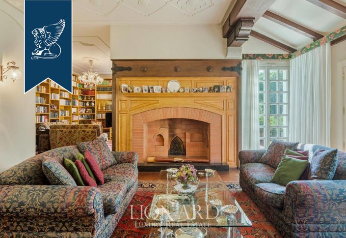 Image No.12-5 Bed Villa for sale