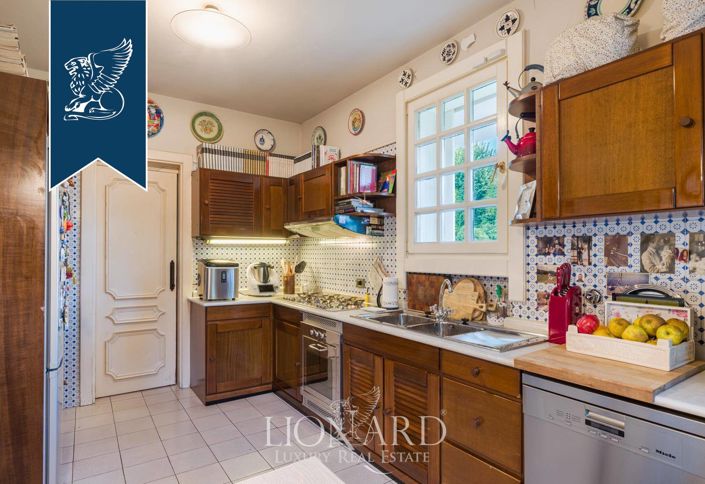 Image No.20-5 Bed Villa for sale