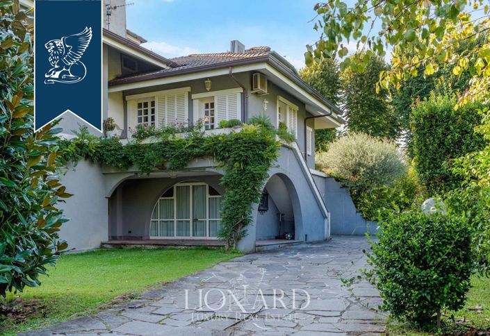 Image No.8-5 Bed Villa for sale