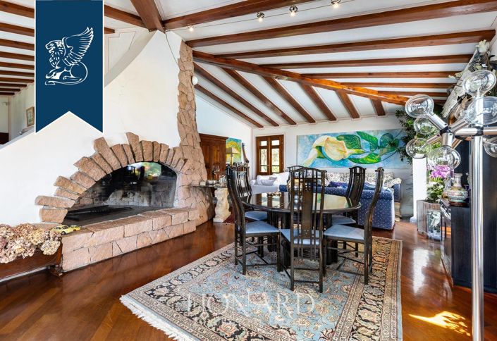 Image No.10-4 Bed Villa for sale