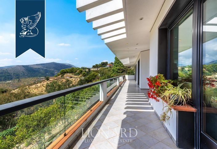 Image No.17-4 Bed Villa for sale