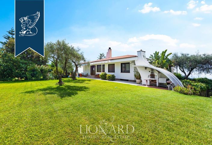 Image No.6-4 Bed Villa for sale