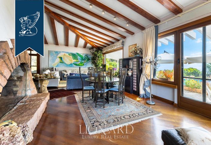 Image No.9-4 Bed Villa for sale