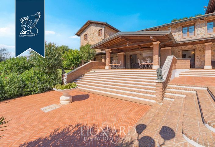 Image No.13-20 Bed Hotel for sale