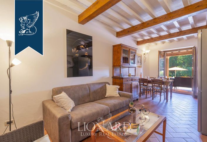 Image No.17-20 Bed Hotel for sale