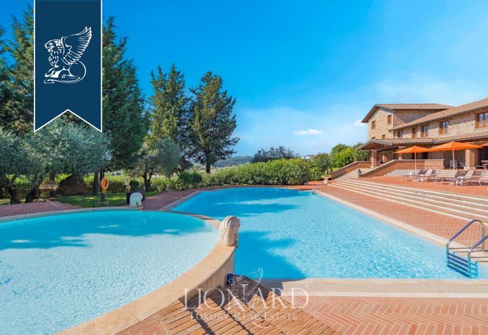 Image No.8-20 Bed Hotel for sale