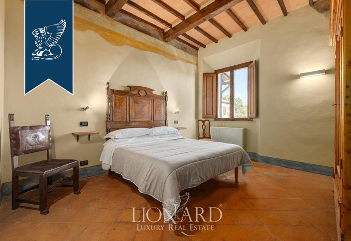 Image No.22-28 Bed Villa for sale
