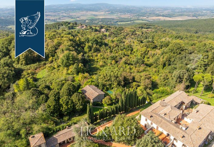 Image No.2-28 Bed Villa for sale