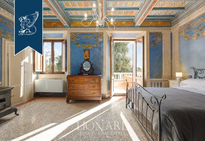 Image No.20-28 Bed Villa for sale