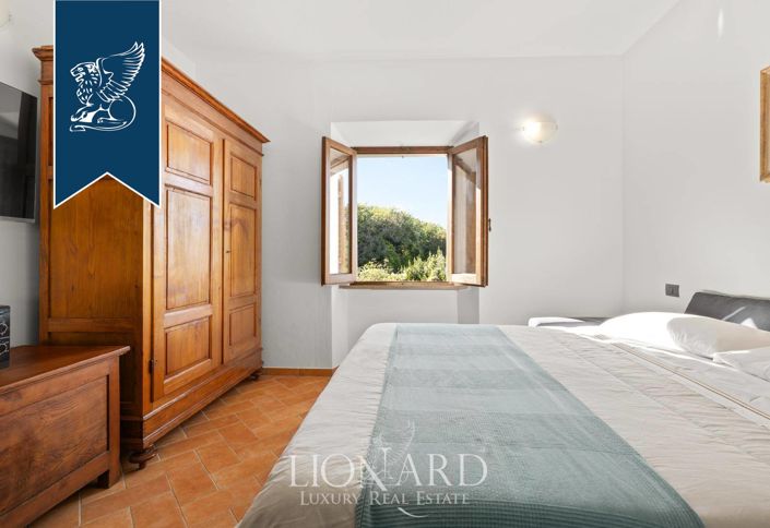 Image No.26-28 Bed Villa for sale