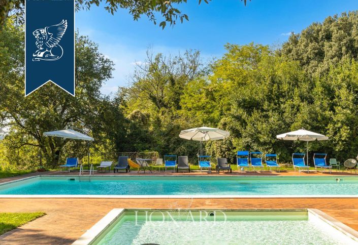 Image No.5-28 Bed Villa for sale