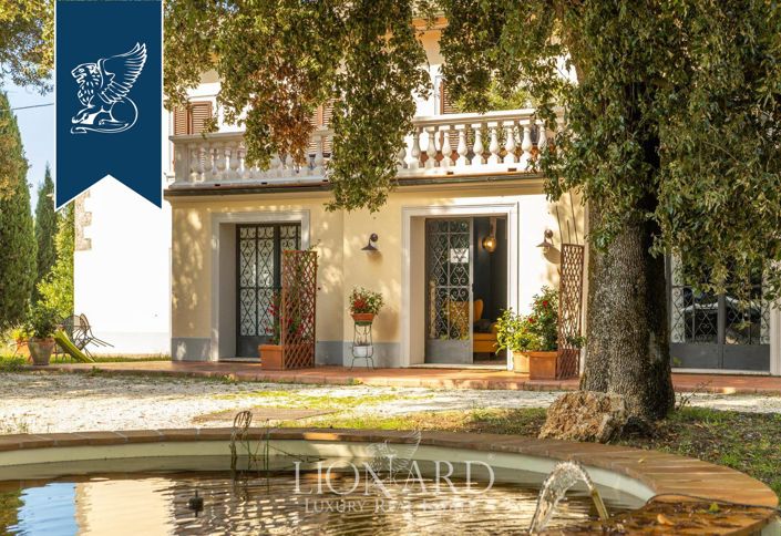 Image No.7-28 Bed Villa for sale