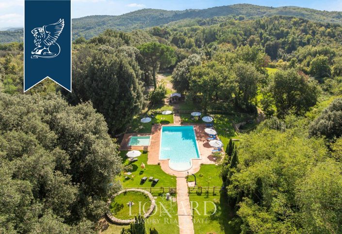 Image No.8-28 Bed Villa for sale