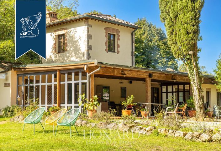 Image No.9-28 Bed Villa for sale