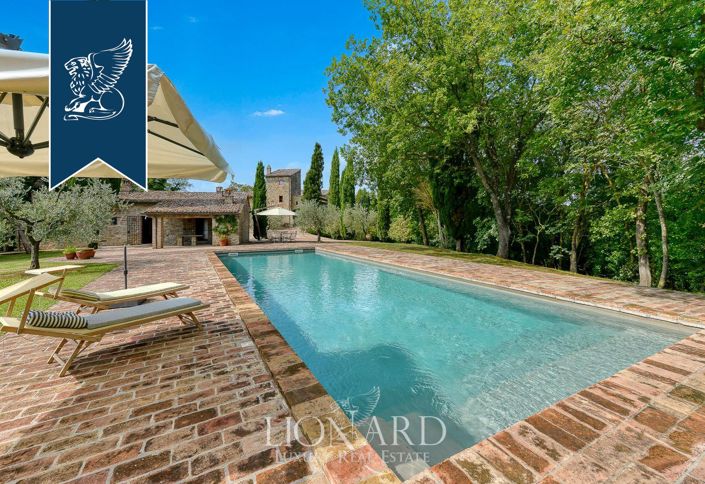 Image No.10-7 Bed Villa for sale