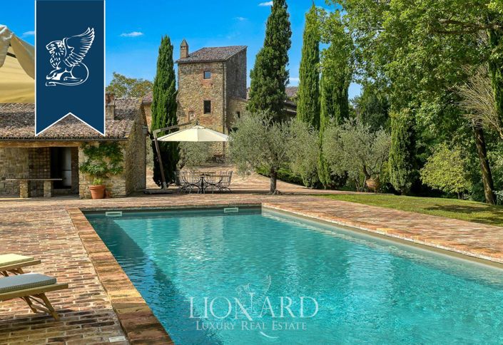 Image No.8-7 Bed Villa for sale