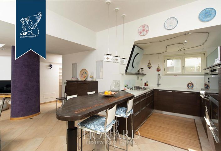 Image No.11-6 Bed Villa for sale