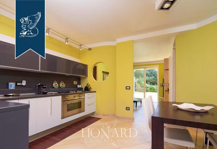 Image No.14-6 Bed Villa for sale