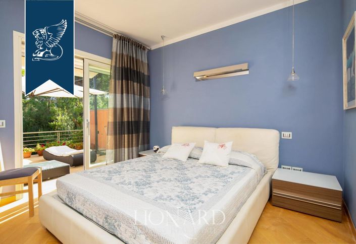 Image No.20-6 Bed Villa for sale