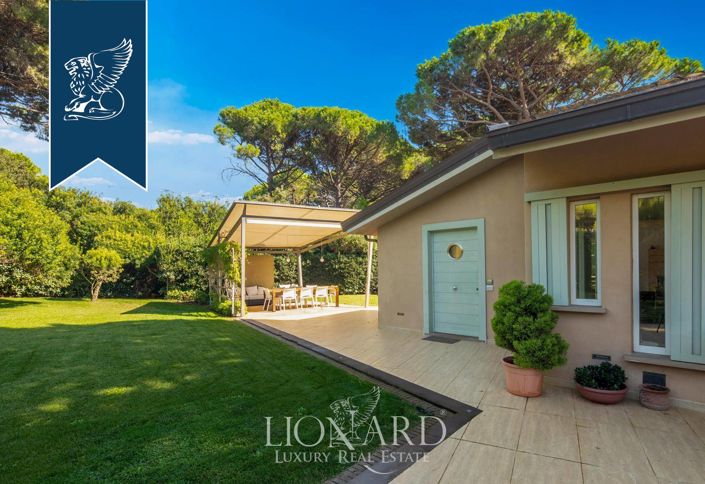 Image No.8-6 Bed Villa for sale