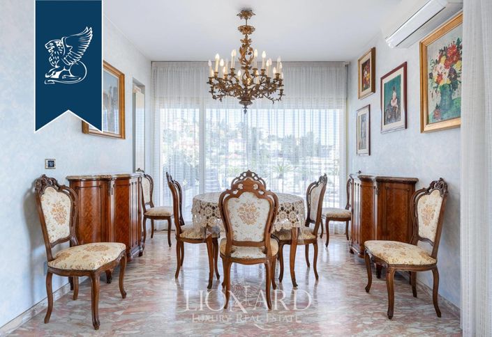 Image No.12-3 Bed Apartment for sale