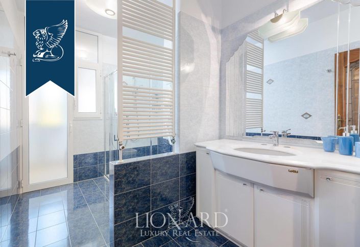 Image No.18-3 Bed Apartment for sale