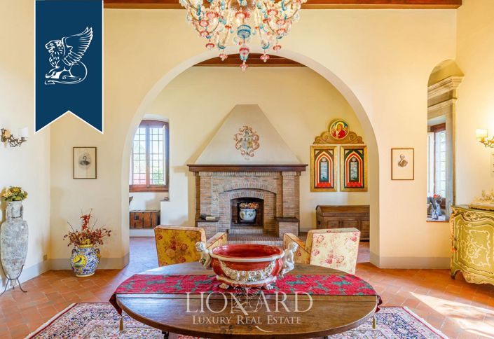 Image No.12-7 Bed Villa for sale