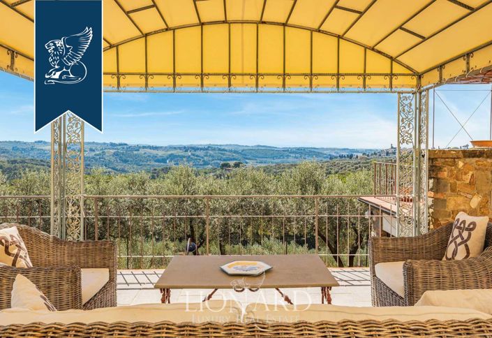 Image No.7-7 Bed Villa for sale