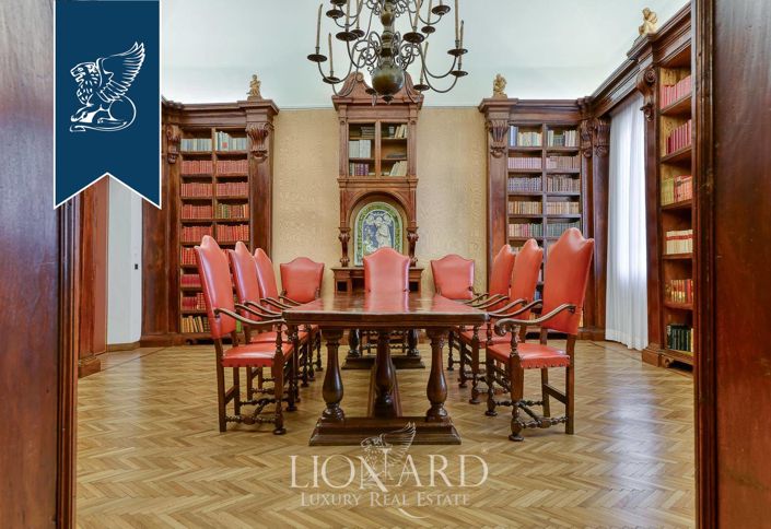 Image No.19-40 Bed Property for sale