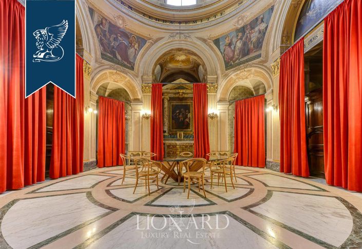 Image No.2-40 Bed Property for sale