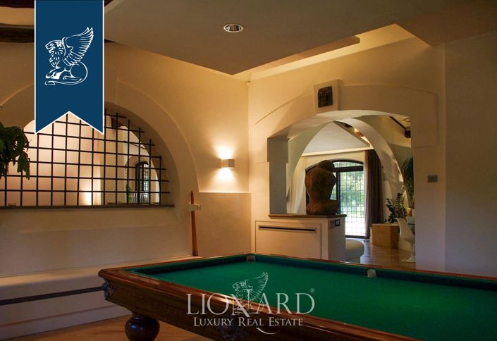 Image No.12-6 Bed Villa for sale