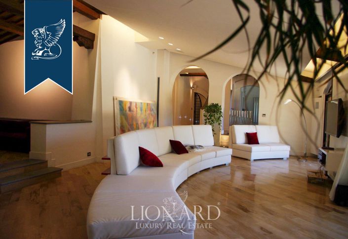 Image No.6-6 Bed Villa for sale