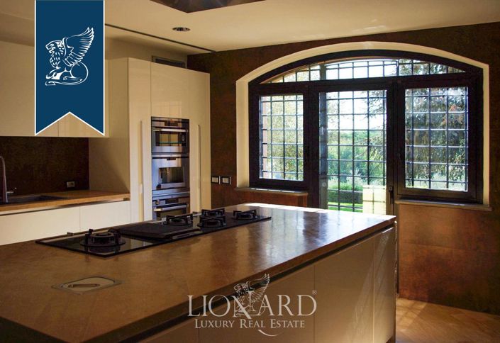 Image No.9-6 Bed Villa for sale