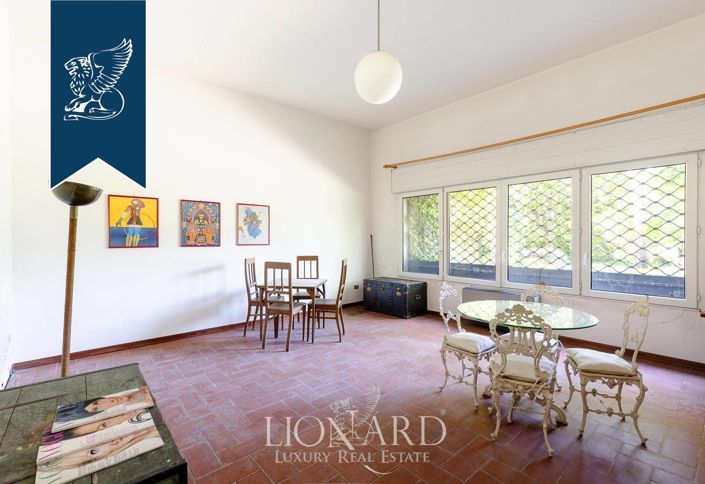 Image No.16-9 Bed Villa for sale