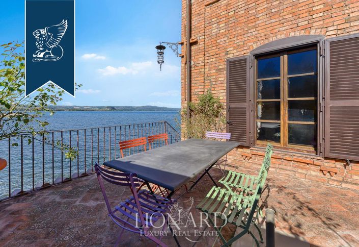 Image No.12-2 Bed Villa for sale