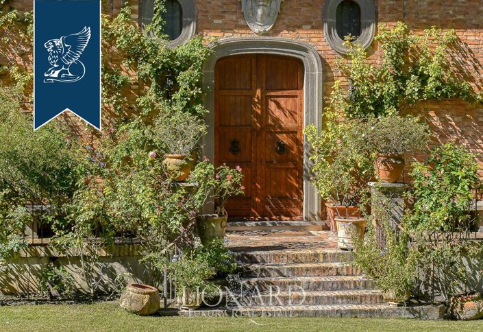 Image No.18-2 Bed Villa for sale