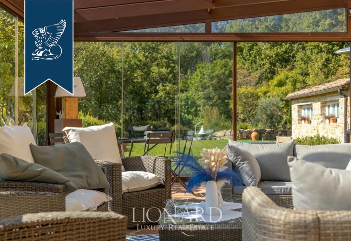 Image No.10-Maison de campagne de 9 chambres à vendre à Greve in Chianti