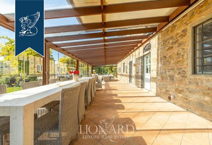 Image No.12-Maison de campagne de 9 chambres à vendre à Greve in Chianti