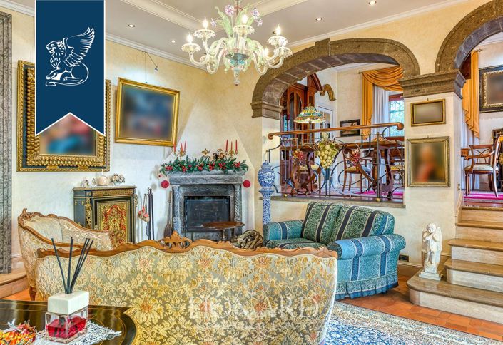 Image No.29-6 Bed Villa for sale