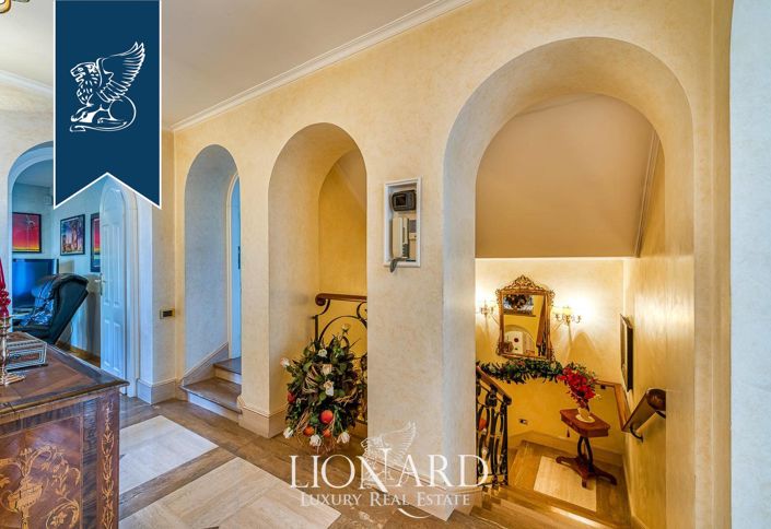 Image No.41-6 Bed Villa for sale