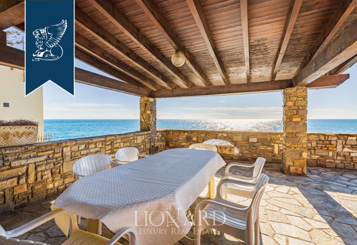 Image No.22-Villa de 4 chambres à vendre à Imperia