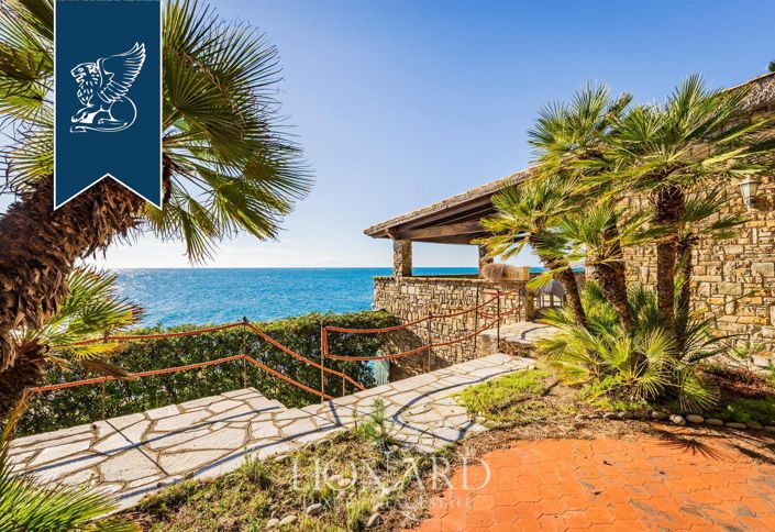 Image No.25-Villa de 4 chambres à vendre à Imperia